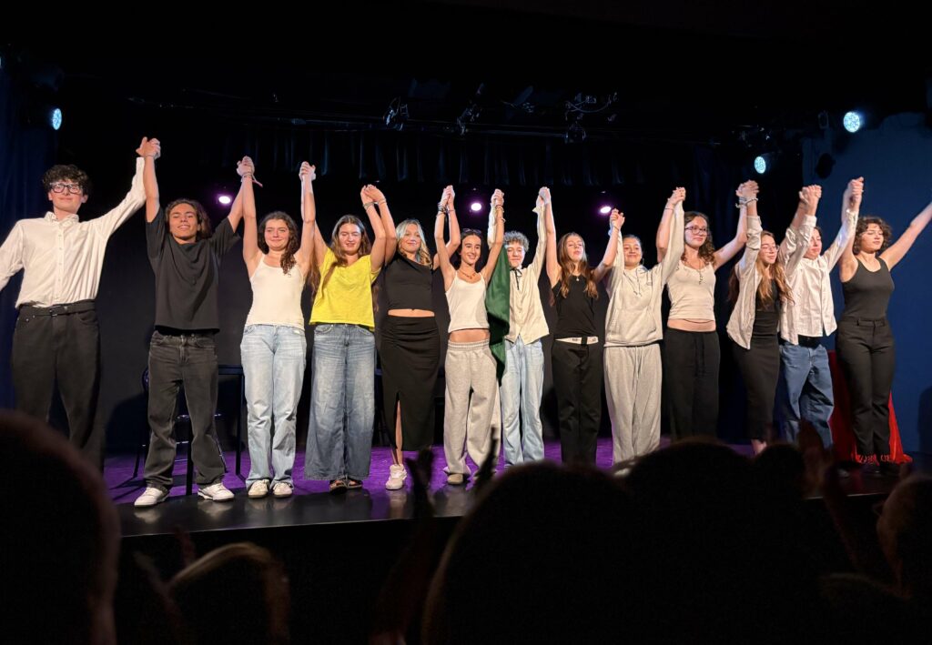 NOS ELEVES MONTENT SUR LES PLANCHES !